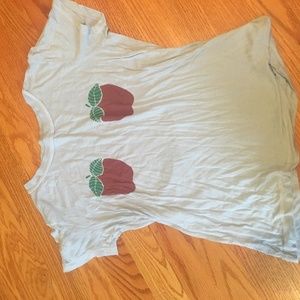 urban outfitters T-shirt w/ apple design (size s)